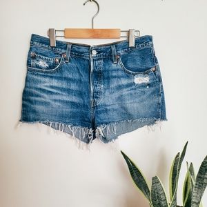 Levis raw hem denim shorts